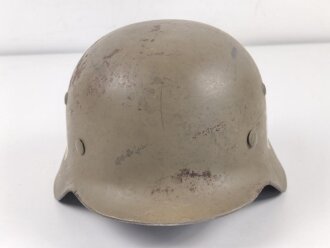 Norwegen, Stahlhelm der ehemaligen deutschen Wehrmacht,...