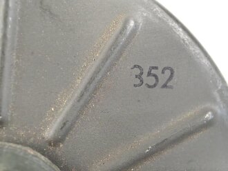 Gasmaskenfilter, Filtereinsatz 37 Wehrmacht. Sehr guter Zustand, datiert 1941