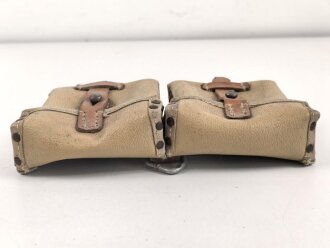 Magazintasche zum K43 der Wehrmacht aus gelbem Ersatzmaterial, kein Hersteller erkennbar