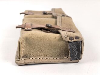 Magazintasche zum K43 der Wehrmacht aus gelbem Ersatzmaterial, kein Hersteller erkennbar
