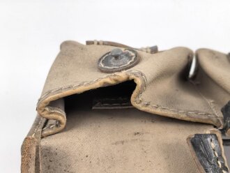 Magazintasche zum K43 der Wehrmacht aus gelbem Ersatzmaterial, kein Hersteller erkennbar