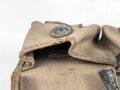 Magazintasche zum K43 der Wehrmacht aus gelbem Ersatzmaterial, kein Hersteller erkennbar