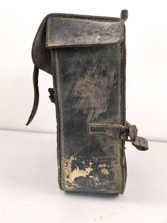 Motorrad Packtasche Wehrmacht. Ausführung in Leder, ungereinigtes Stück