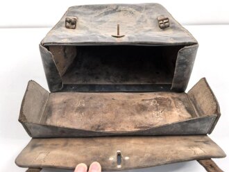 Motorrad Packtasche Wehrmacht. Ausführung in Leder, ungereinigtes Stück