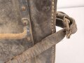 Motorrad Packtasche Wehrmacht. Ausführung in Leder, ungereinigtes Stück