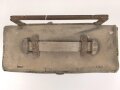 Motorrad Packtasche Wehrmacht. Ausführung in Ersatzmaterial. Originallack, ungereinigtes Stück
