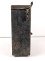 Motorrad Packtasche Wehrmacht. Ausführung in Blech. Originallack, ungereinigtes Stück