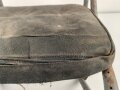 Sitz für ein Fahrzeug der Wehrmacht. Ungereinigt, Originallack.