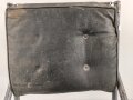Sitz für ein Fahrzeug der Wehrmacht. Ungereinigt, Originallack.