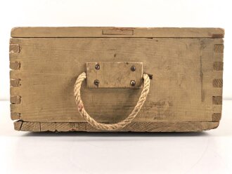 Patronenkasten B Wehrmacht. Packzettel  für 1500 Patronen 8 x 57 von 1944. Von einem amerikanischen Soldaten als Versandkasten benutzt.
