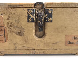 Patronenkasten B Wehrmacht. Packzettel  für 1500 Patronen 8 x 57 von 1944. Von einem amerikanischen Soldaten als Versandkasten benutzt.