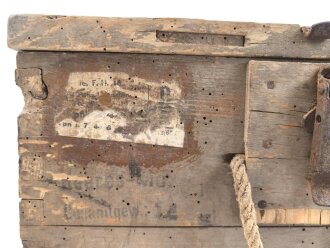 Transportkasten Wehrmacht mit taktischem Zeichen. Maße etwa 33 x 43 x 16cm, ungereinigt, Originallack