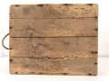 Transportkasten Wehrmacht mit taktischem Zeichen. Maße etwa 33 x 43 x 16cm, ungereinigt, Originallack