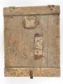 Transportkasten Wehrmacht mit taktischem Zeichen. Maße etwa 33 x 43 x 16cm, ungereinigt, Originallack