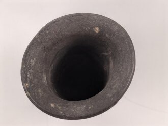 Becher für eine Feldflasche der Wehrmacht, Anscheinend Bodenfund, datiert 1944
