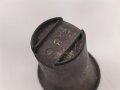 Becher für eine Feldflasche der Wehrmacht, Anscheinend Bodenfund, datiert 1944