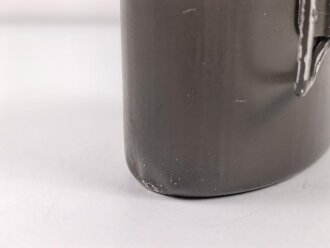 Deutschland nach 1945, Becher für eine Feldflasche , vermutlich für Bundesgrenzschutz. Baugleich Wehrmacht, nicht gestempelt