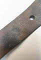 Trageriemen für einen Tornister der Wehrmacht. Das Leder datiert 1918, bei der Wehrmacht weitergeführt