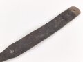 Trageriemen für einen Tornister der Wehrmacht. Das Leder datiert 1918, bei der Wehrmacht weitergeführt