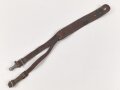 Trageriemen für einen Tornister der Wehrmacht. Das Leder datiert 1918, bei der Wehrmacht weitergeführt