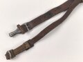 Trageriemen für einen Tornister der Wehrmacht. Das Leder datiert 1918, bei der Wehrmacht weitergeführt