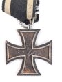 Eisernes Kreuz 2. Klasse 1914. Eisenkern rostig, gereinigt, an defektem Band