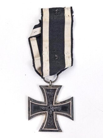 Eisernes Kreuz 2. Klasse 1914 am Band.  Hersteller KO im Bandring für Klein & Quenzer.