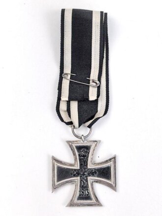 Eisernes Kreuz 2. Klasse 1914 am Band.  Kein Hersteller  im Bandring, Fertigung aus den 1930iger Jahren