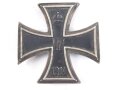 Eisernes Kreuz 1. Klasse 1914.  Hersteller CD800 im Bandring für Carl Dillenius "800" Silber. Die Nadel fehlt