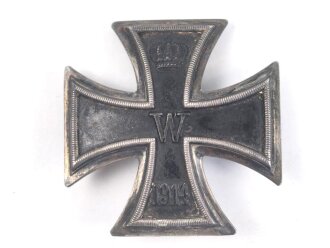 Eisernes Kreuz 1. Klasse 1914 . Gewölbte Ausführung , die Rückseite graviert " LTN Abele Rottweil"