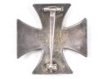 Eisernes Kreuz 1. Klasse 1914 . Gewölbte Ausführung , die Rückseite graviert " LTN Abele Rottweil"