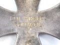 Eisernes Kreuz 1. Klasse 1914 . Gewölbte Ausführung , die Rückseite graviert " LTN Abele Rottweil"