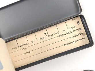 Dienstbrille Wehrmacht, nicht verausgabt, daher noch keine Gläser eingesetzt, aus altem Bestand, ungereinigt