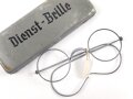 Dienstbrille Wehrmacht, nicht verausgabt, daher noch keine Gläser eingesetzt, aus altem Bestand, ungereinigt