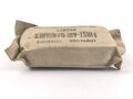 Vietnamkrieg, in China hergestelltes Verbandpäckchen, so bei der Nordvietnamesischen Armee und dem Vietkong verwendet.