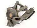 Luftschutz / Werkschutz. Gasmaske Modell 1930, Ausführung als S-Maske für den Luftschutz, datiert 1938. Weich, guter Zustand