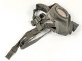 Luftschutz / Werkschutz. Gasmaske Modell 1930, Ausführung als S-Maske für den Luftschutz, datiert 1938. Weich, guter Zustand