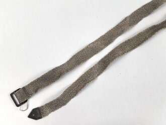 Webbandriemen Wehrmacht. Breite knapp 3cm, Gesamtlänge etwa 144cm