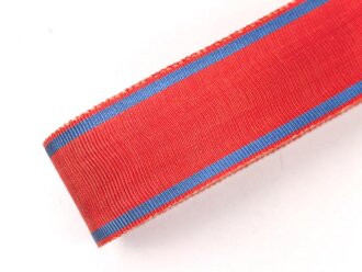Württemberg,  Ordensband für die Dienstauszeichnungen. Breite 25mm, sie erhalten je 15cm von der Rolle abgeschnitten
