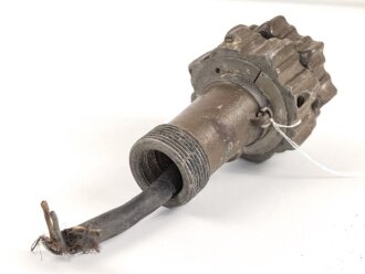 Luftwaffe, Steckverbindung ,  ich glaube zu wissen das es zur Flak / Kommandogerät gehört. Durchmesser etwa 8cm