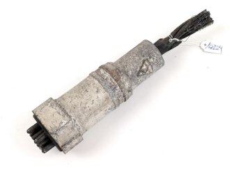 Luftwaffe, Steckverbindung ,  ich glaube zu wissen das es zur Flak / Kommandogerät gehört. Durchmesser knapp 6cm