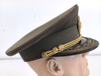 Argentinien, Schirmmütze für einen hochrangigen Offizier des Militär. Kopfgrösse gemessen 54. Leicht eingestaubt, Alter unbekannt