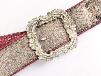 Großbritannien, Paradekoppel mit Säbelhänger wohl eines Schottischen Regiments. Alter unbekannt. Länge des Koppel etwa 110cm