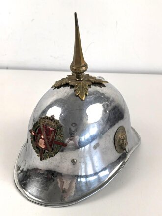 Spanien, Paradeuniform eines Angehörigen der persönlichen Leibwache ( Guardia Mora ) des spanischen Diktators Franco. . Vermutlich zusammengestellt, die Paraderabatte ist zu groß für die Jacke und das Koppel zu lang. Gebraucht, in gutem Gesamtzustand