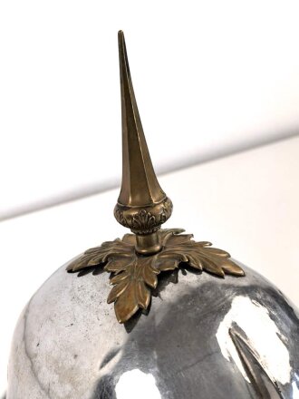 Spanien, Paradeuniform eines Angehörigen der persönlichen Leibwache ( Guardia Mora ) des spanischen Diktators Franco. . Vermutlich zusammengestellt, die Paraderabatte ist zu groß für die Jacke und das Koppel zu lang. Gebraucht, in gutem Gesamtzustand