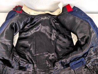 Spanien, Paradeuniform eines Angehörigen der persönlichen Leibwache ( Guardia Mora ) des spanischen Diktators Franco. . Vermutlich zusammengestellt, die Paraderabatte ist zu groß für die Jacke und das Koppel zu lang. Gebraucht, in gutem Gesamtzustand