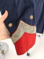 Spanien, Paradeuniform eines Angehörigen der persönlichen Leibwache ( Guardia Mora ) des spanischen Diktators Franco. . Vermutlich zusammengestellt, die Paraderabatte ist zu groß für die Jacke und das Koppel zu lang. Gebraucht, in gutem Gesamtzustand