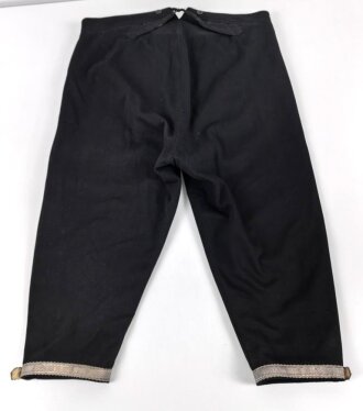 Österreich, schwarze Trachtenhose mit Schneideretikett aus Wien. Für mich nicht näher zuzuordnen. Guter Gesamtzustand