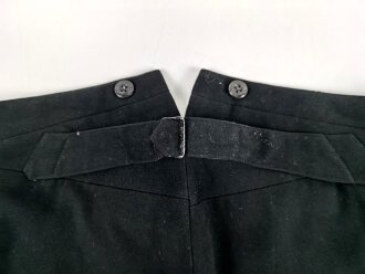 Österreich, schwarze Trachtenhose mit Schneideretikett aus Wien. Für mich nicht näher zuzuordnen. Guter Gesamtzustand