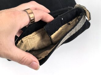 Österreich, schwarze Trachtenhose mit Schneideretikett aus Wien. Für mich nicht näher zuzuordnen. Guter Gesamtzustand